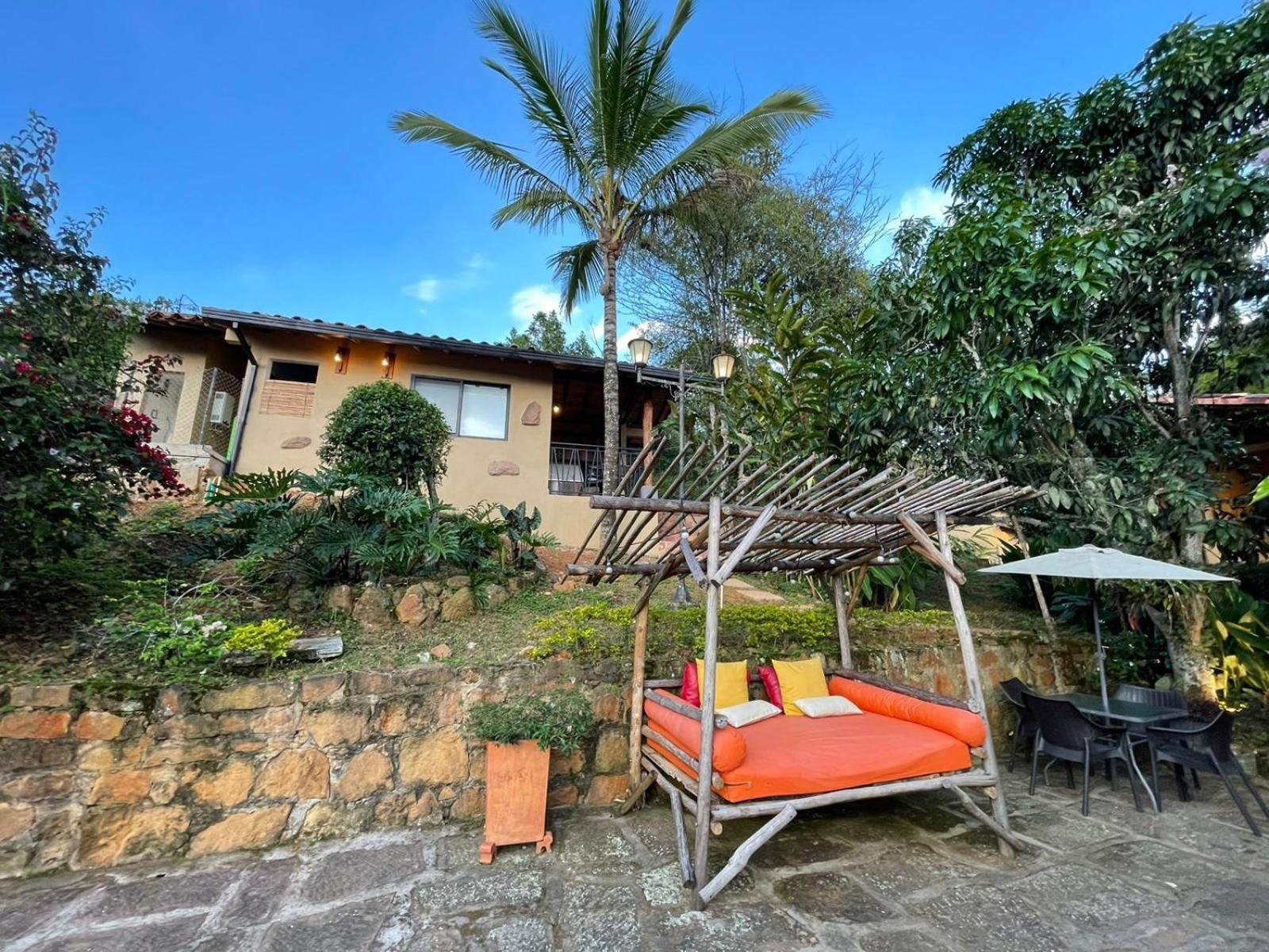 Hotel Casas De Campo El Ciruelo San Gil Exteriör bild